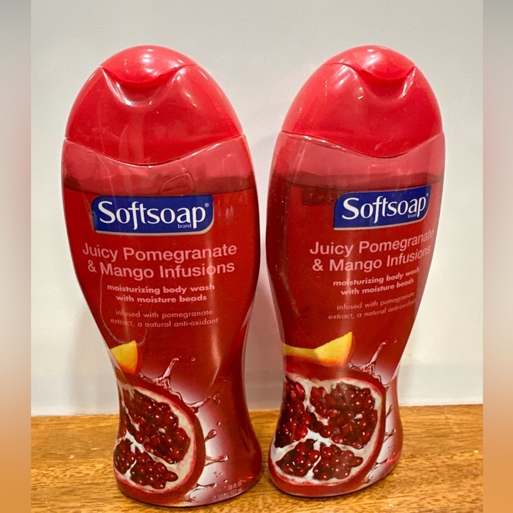 Softsoap Body Wash Lot of 2 Juicy Pomegranate & Mango Infusion 18 fl oz Each‎